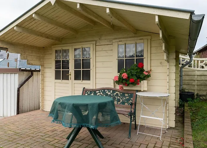 Fenced Garden, * Friedrichsbrunn