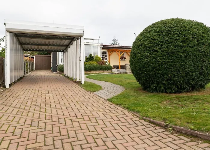 Fenced Garden, Friedrichsbrunn